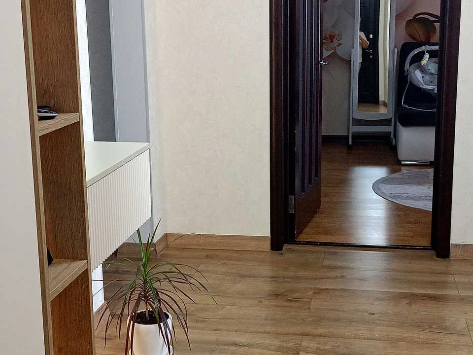Apartment. Kyiv, Almaty St. (Alma-Atynska)