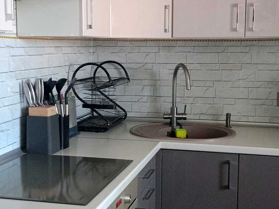 Apartment. Kyiv, Almaty St. (Alma-Atynska)