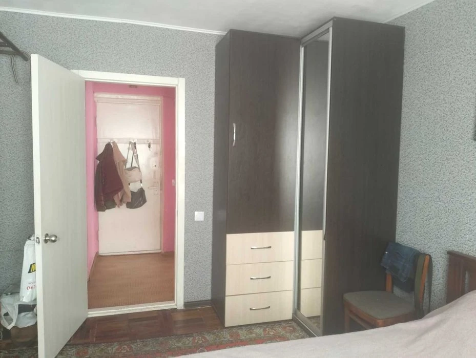 Продам 2 комнатную квартиру Бул.Строителей 3 этаж