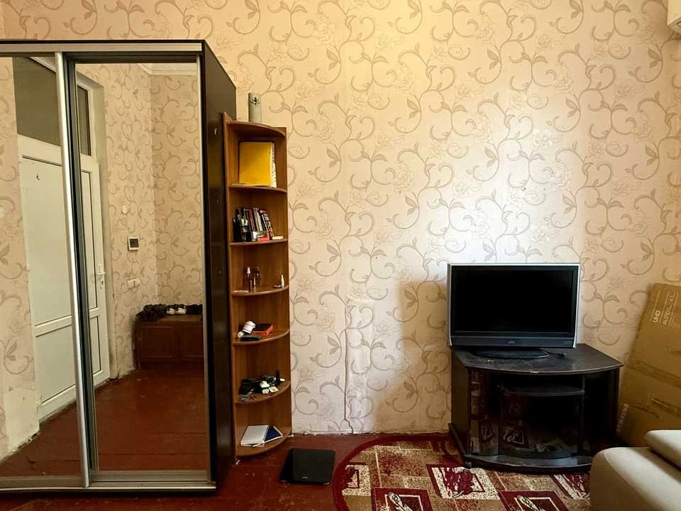 Apartment. Odesa, Sadovaya St.