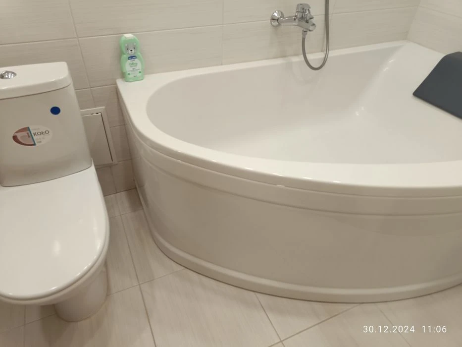 4-room apartment, 100 sq.m. new repair of furniture and equipment