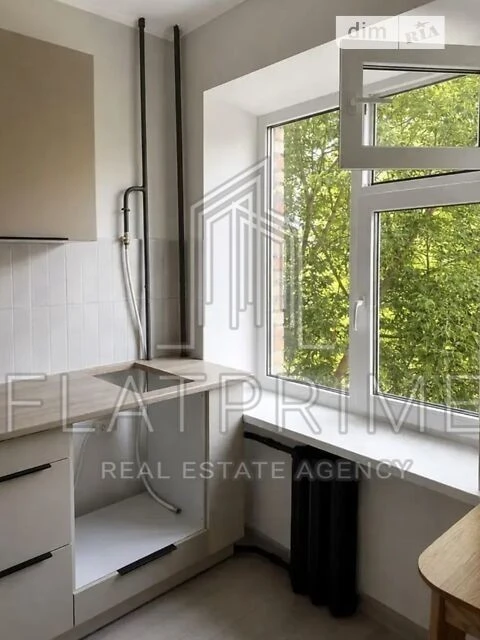 Sale of 3-room apartment 50.4 sq. m. on Mashinobudivna street 24 • ID