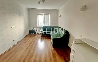 Продам 2-кімнатну квартиру 73,3 м2 вул Є.Чавдар 4, ст м.Осок