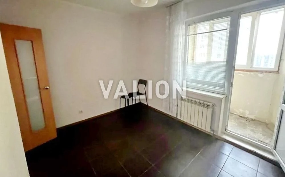 Продам 2-кімнатну квартиру 73,3 м2 вул Є.Чавдар 4, ст м.Осок