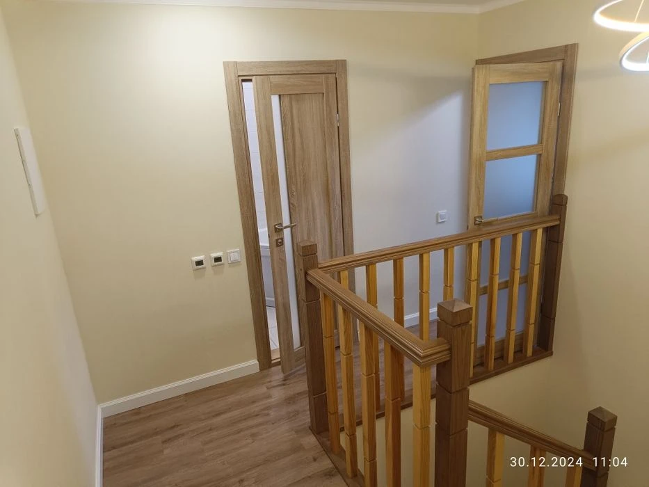 4-room apartment, 100 sq.m. new repair of furniture and equipment