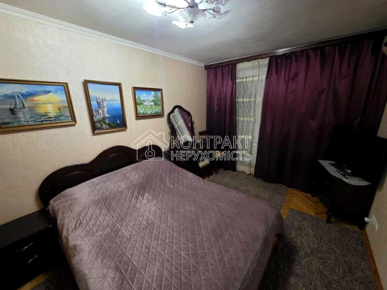 Apartment. Kharkiv, Traktorostudivnyky Ave.