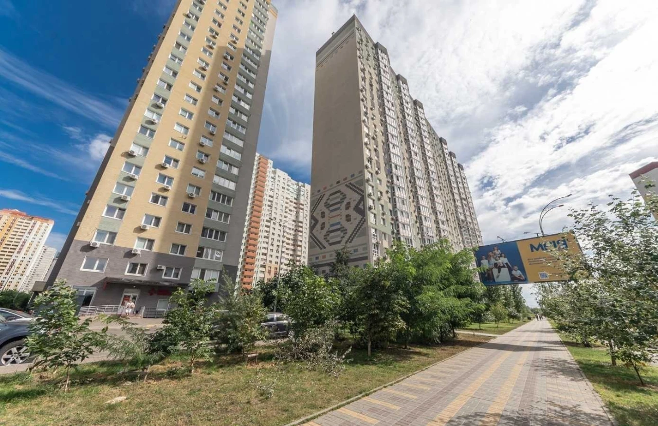 Продаж 2-кімнатної квартири 54 м², Софії Русової, 7