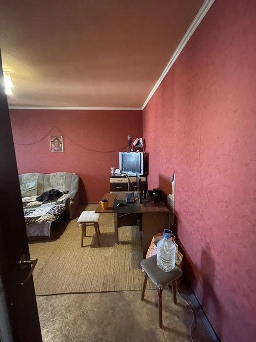 Selling a 1-room apartment in Saltovka 602 m/r.