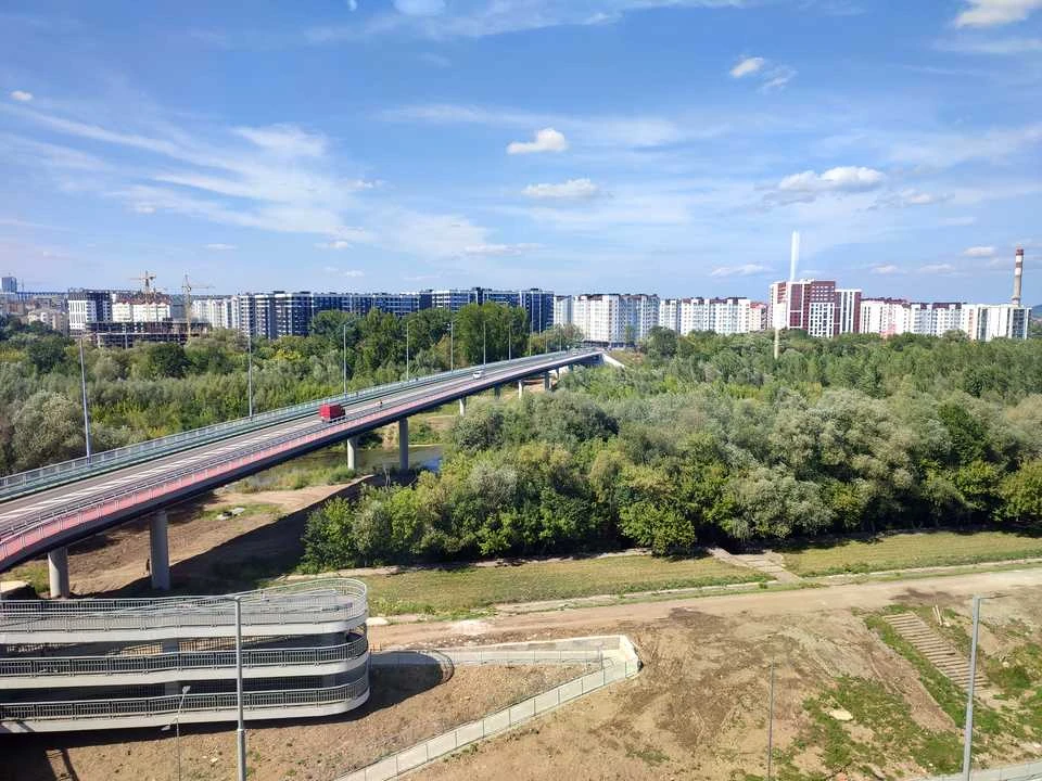 Apartment. Ivano-Frankivsk, Nadrichna St., (Building 2)
