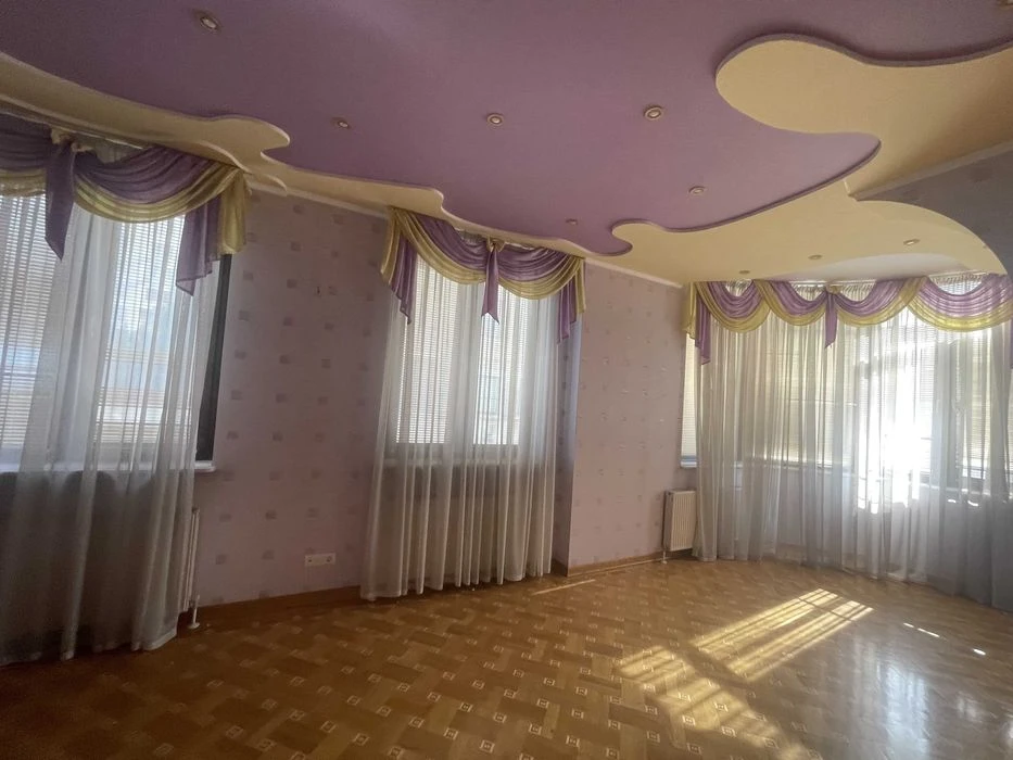 Продажа 5-комнатной квартиры на пр. Шевченко в клубном доме