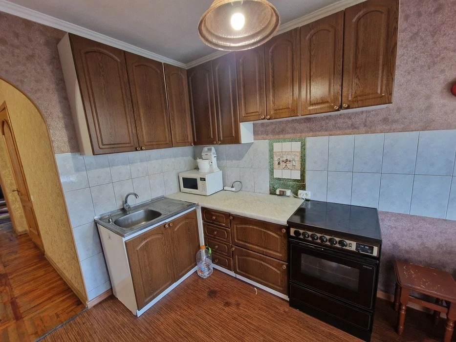 3rd apartment for sale in Aleksandrovsky district