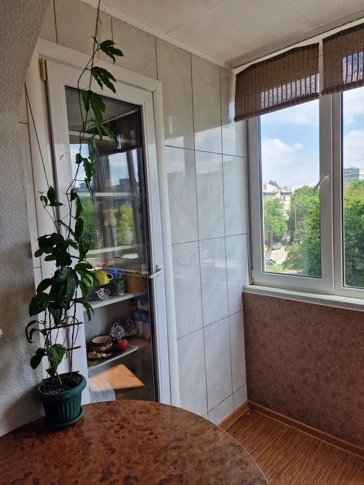3rd apartment for sale in Aleksandrovsky district