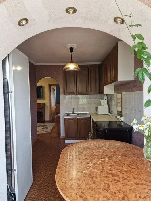 3rd apartment for sale in Aleksandrovsky district