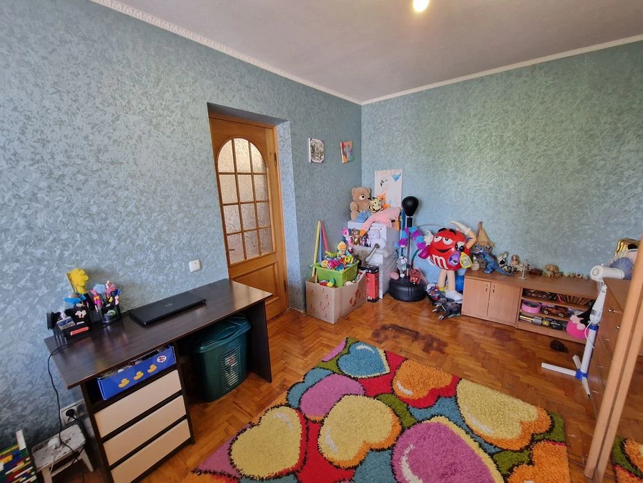 3rd apartment for sale in Aleksandrovsky district