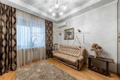 For sale 4-room apartment with a view of the Dnieper with renovation First line O