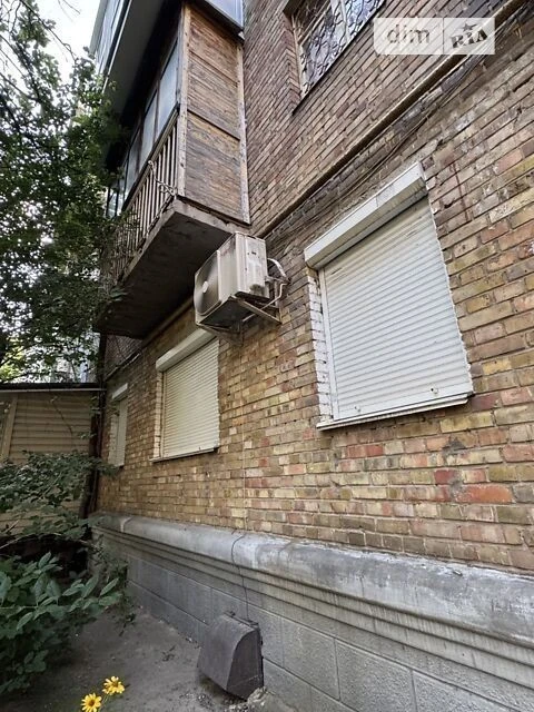 Sale of 2-room apartment 56.7 sq. m. on Bohdana Hawrylyshyna St. 16