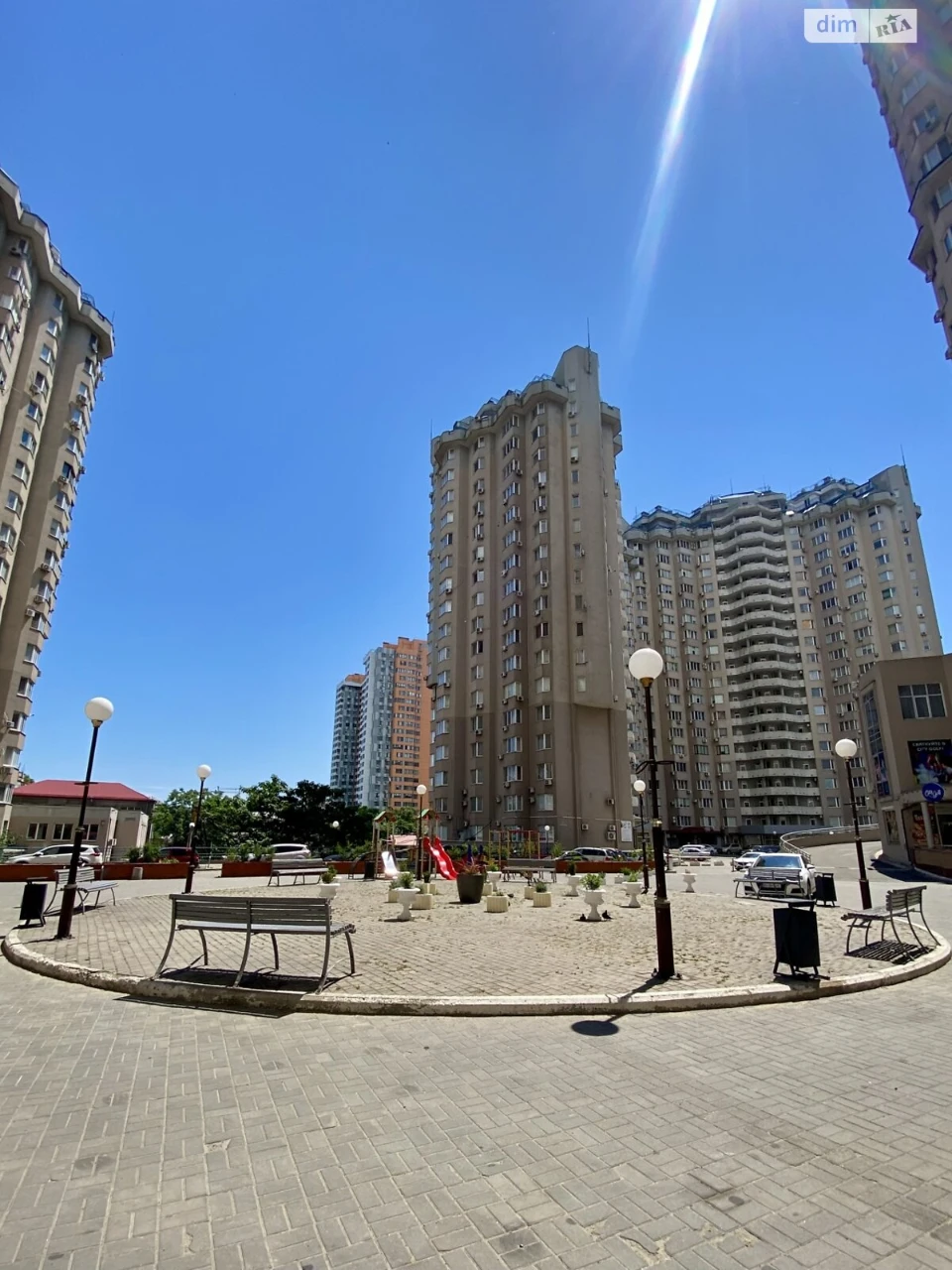 Продажа квартир Приморский.