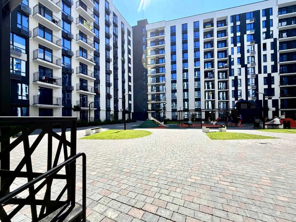 Apartment. Ivano-Frankivsk, Heroiv Mykolaiv St., (Building