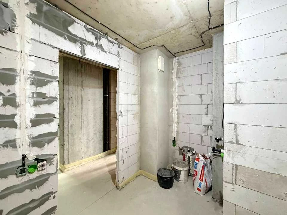 Apartment. Ivano-Frankivsk, Heroiv Mykolaiv St., (Building