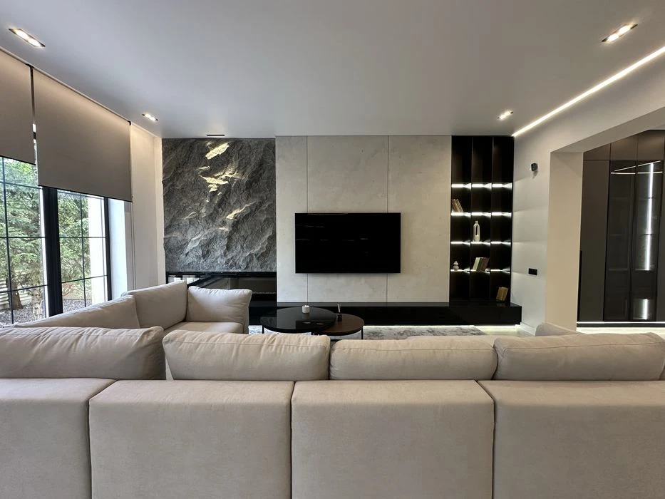 New house on Fontana