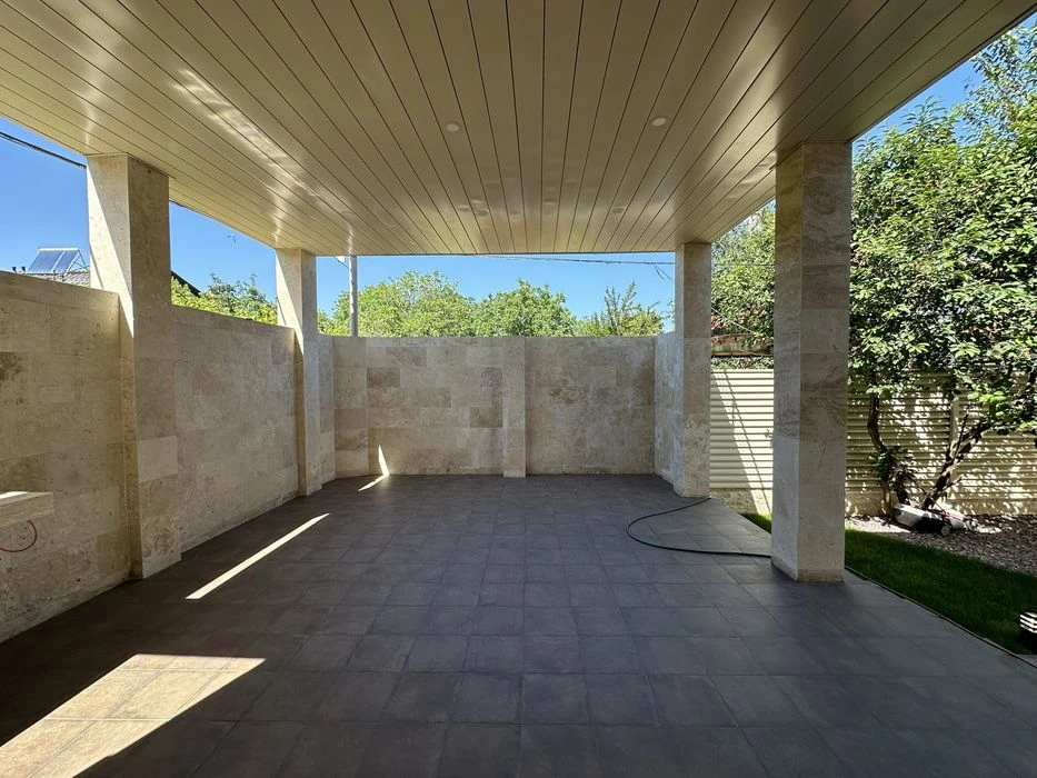 New house on Fontana