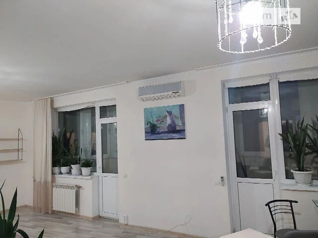 Продаж 1к квартири 60 кв. м на наб. Дніпровська 19А • ID 346