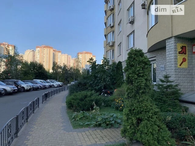 Продаж 1к квартири 60 кв. м на наб. Дніпровська 19А • ID 346