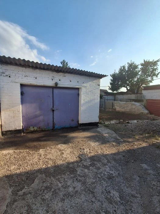 Sale of part of the house Shevchenkivskyi Karpenko-Karyo