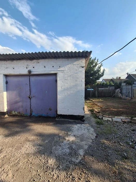 Sale of part of the house Shevchenkivskyi Karpenko-Karyo