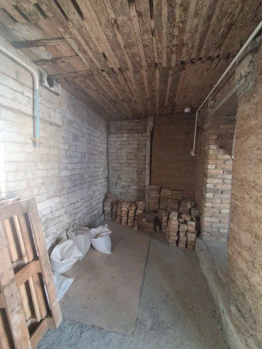 Sale of part of the house Shevchenkivskyi Karpenko-Karyo