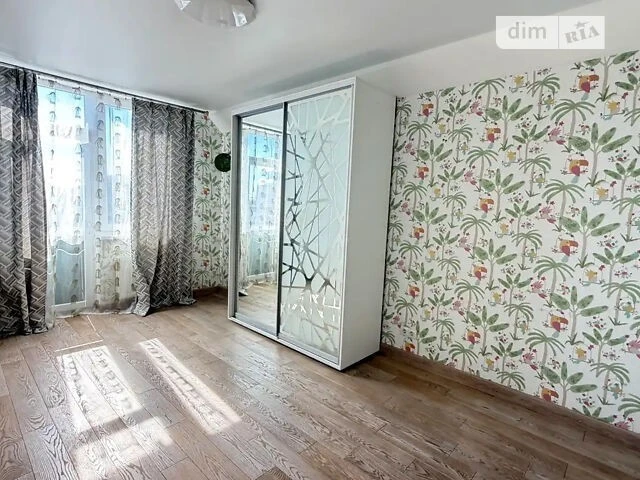 For sale 3 rooms, residential complex Sonyachna Brama Yulii Zdanovskaya 71B, Vist