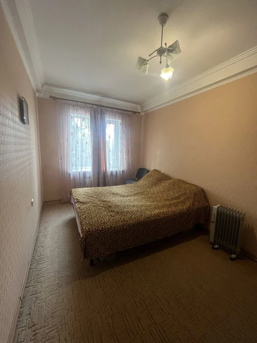 Продаж 3 кімнатноі квартири аінська