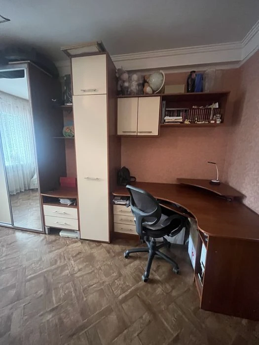 Продаж 3 кімнатноі квартири аінська