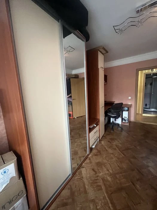 Продаж 3 кімнатноі квартири аінська