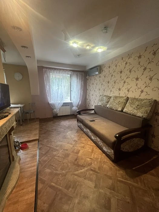 Продаж 3 кімнатноі квартири аінська