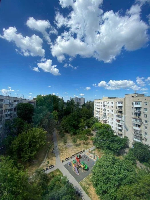 Продам 1-комн. квартиру на Котовского /пр-т Добро