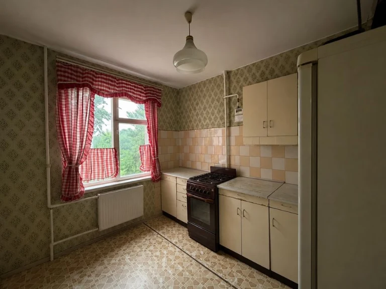 Продаж 3- кімн. квартири район Юрія-Фарм