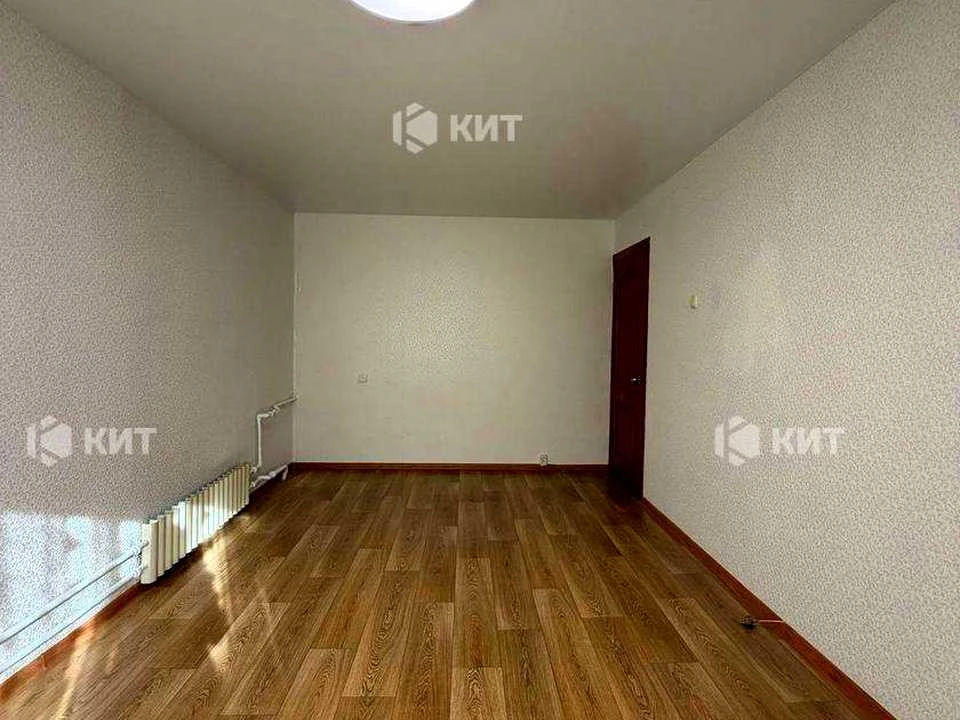 Apartment. Kharkiv, Traktorostudivnyky Ave.