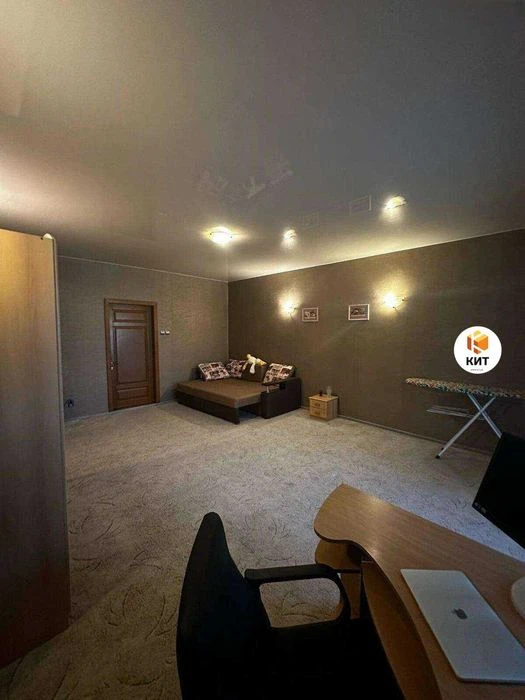 2 ком. 90м2 Центр (метро Архитектора Бекетова, ул. Дарвина 19) 1321
