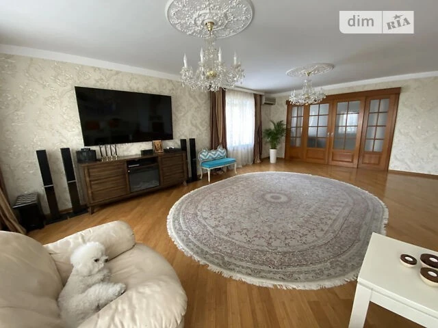 Sale of 4-room apartment 170 sq. m on Volodymyr Ivasyuk Ave. 14