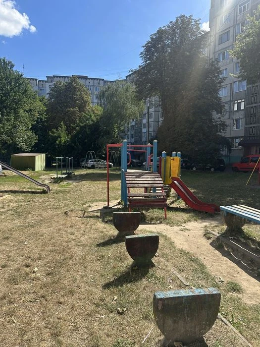 Продам 1-кімнатну квартиру . Район автовокзалу