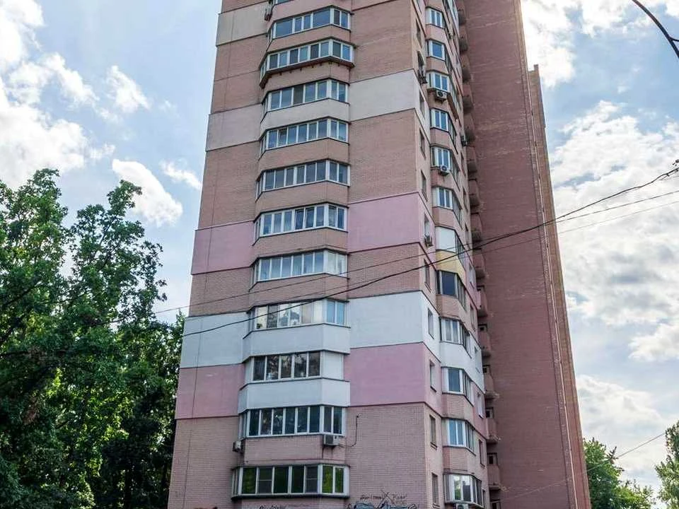 Apartment. Kyiv, Lesya Kurbasa Avenue.