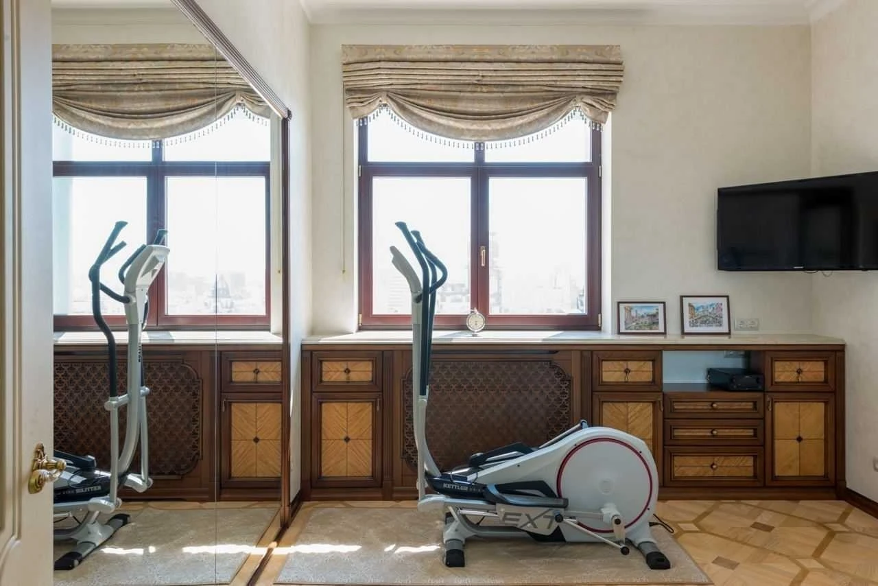 Продажа: 5-комнатная квартира 212 м², Крещатик ул., 27Б