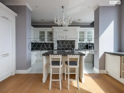 Apartment for sale in Lypka