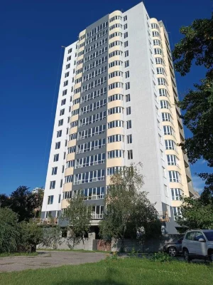 ЄОСЕЛЯ Центр 1к квартира 56м.кв вул. Благовісна 210 м. Черка