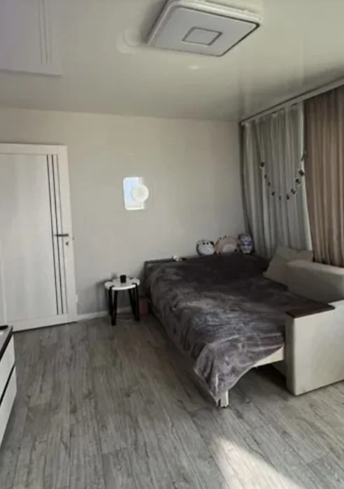 LS13 Metro Peremoha sale of modern 1-room apartment, capital r