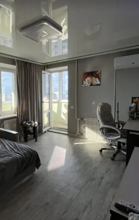 LS13 Metro Peremoha sale of modern 1-room apartment, capital r