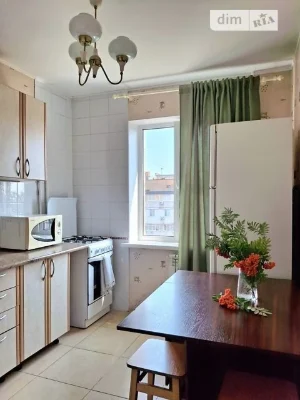 Продаж 1к квартири 37 кв. м на вул. Північна 50 • ID 3476045