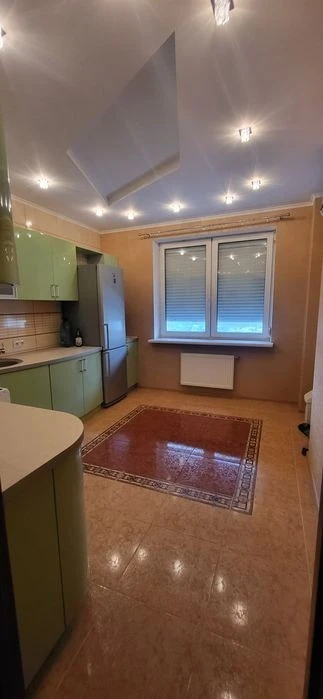 I will sell a 2-room apartment, st. Cadet grove