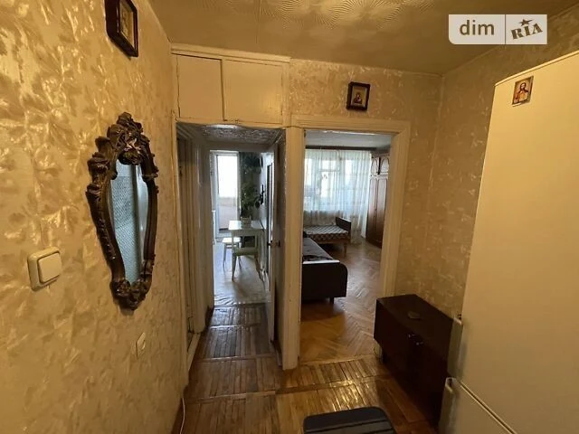 Sale of 1-room apartment 39 sq. m. on Akademika Zabolotnogo St. 12
